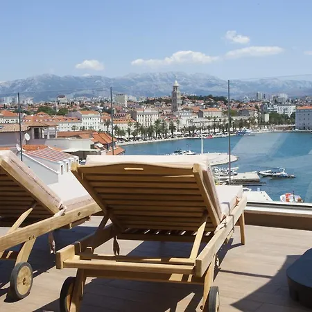 Luxury Penthouse Monriva