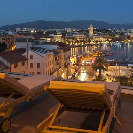 Luxury Penthouse Monriva Apartamento