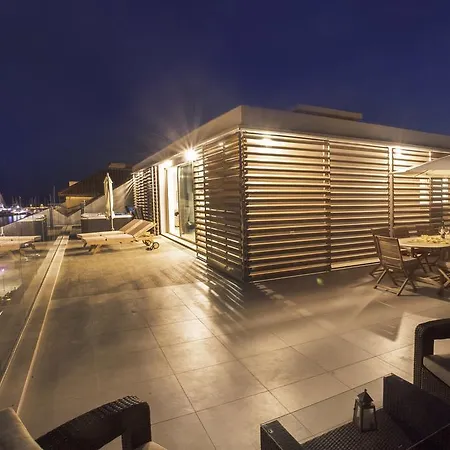 Luxury Penthouse Monriva Apartment